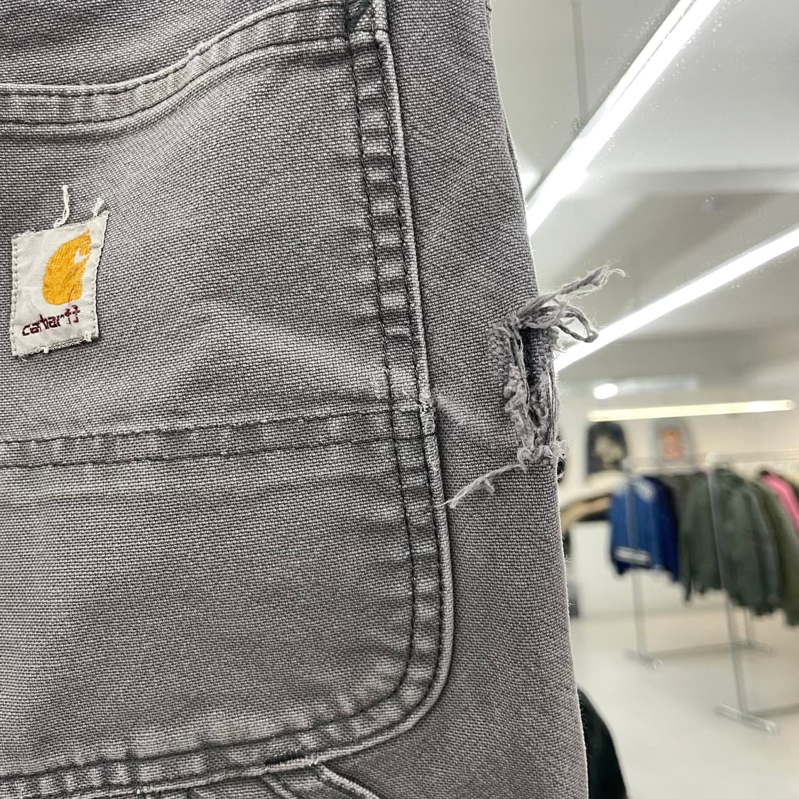 칼하트 OG 더블니 페이딩 카펜터 덕캔버스 워크팬츠 상품이미지6