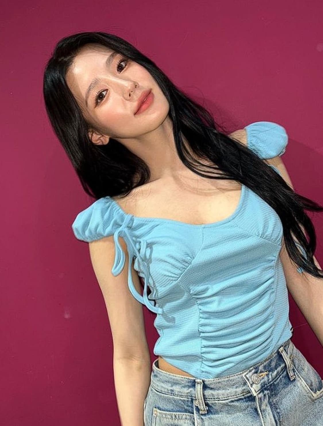 세릭 셔링 하프 탑 블랙 상품이미지2