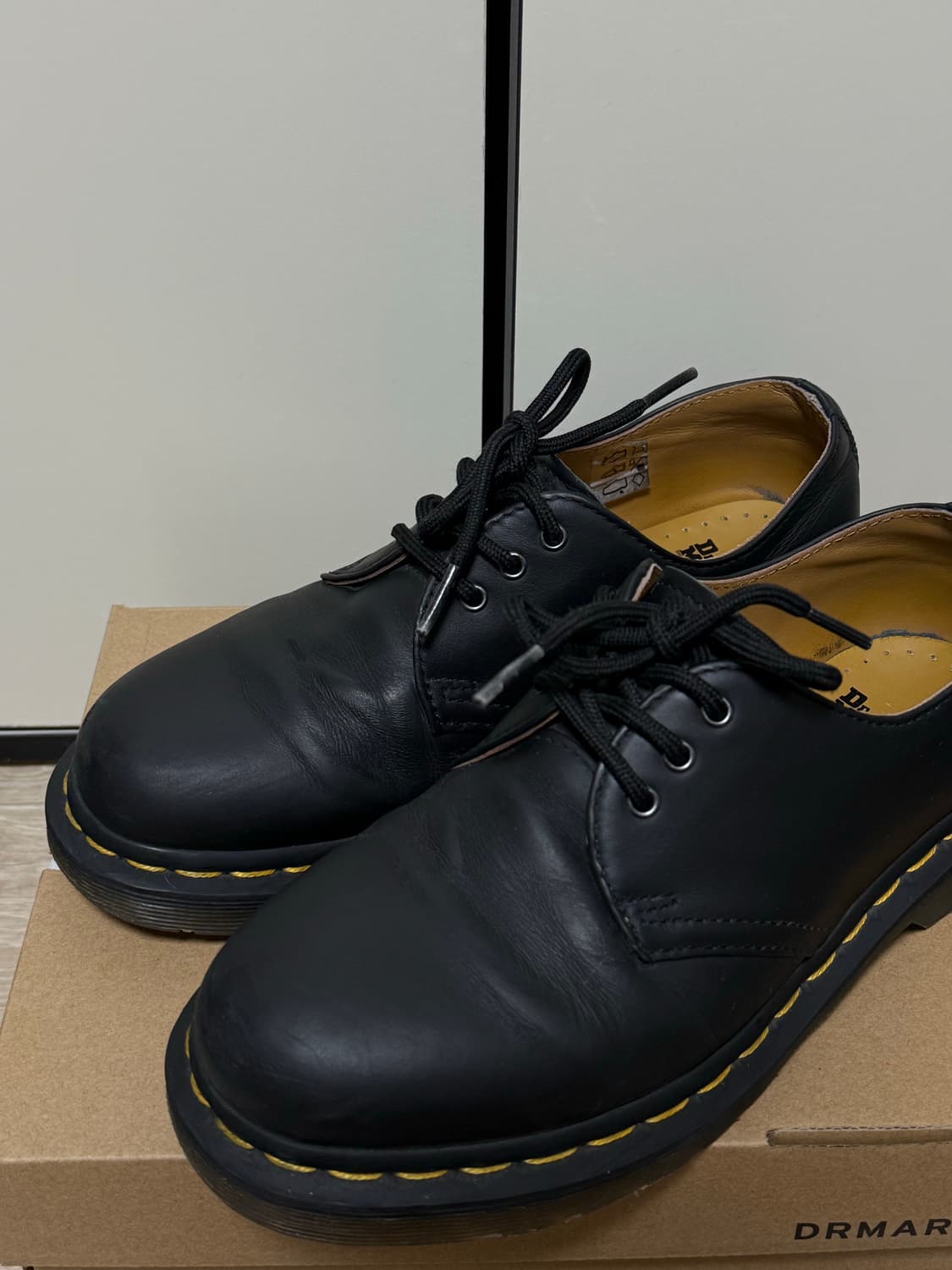 1461 3홀 블랙 나파 240 상품이미지1