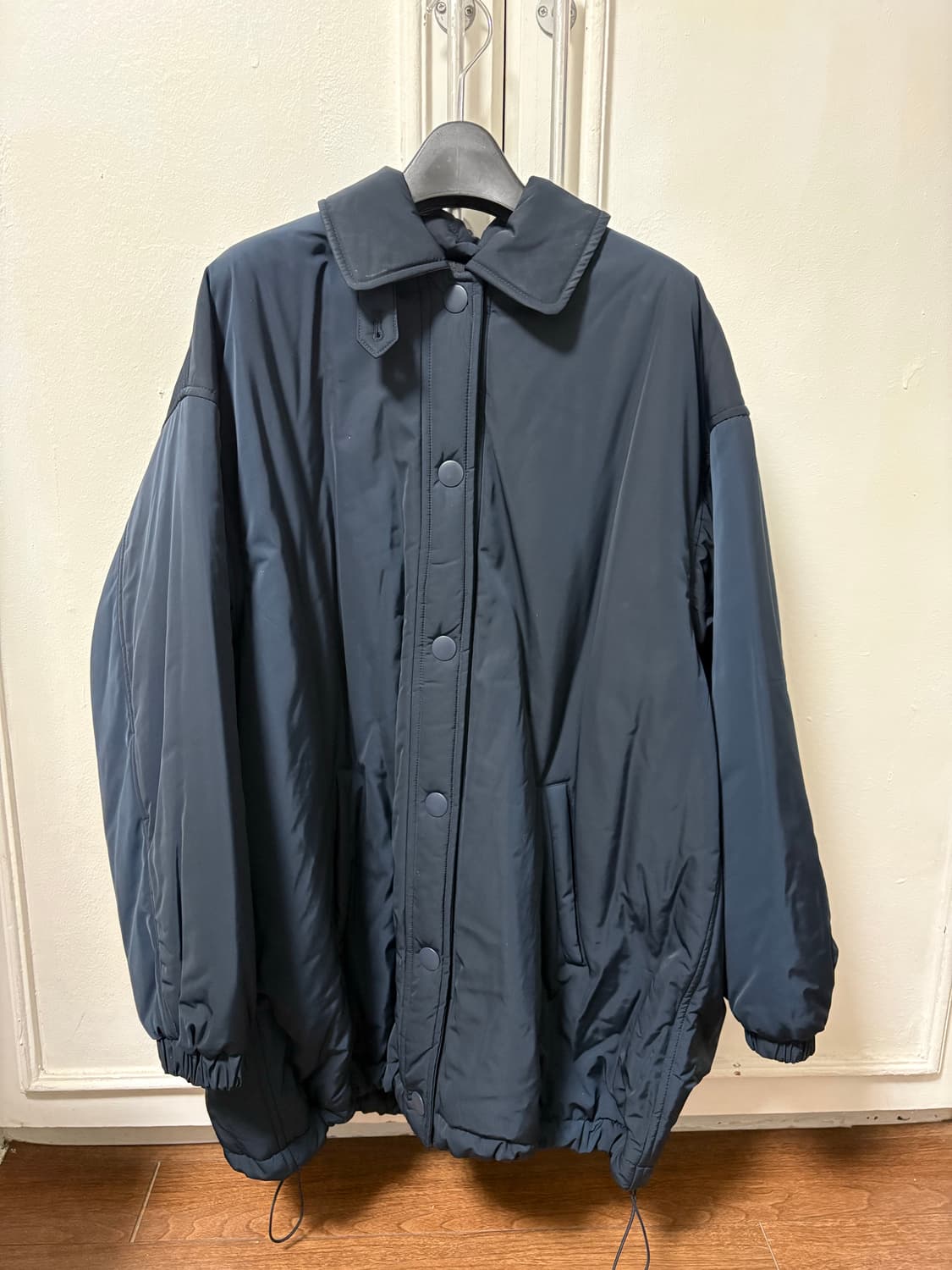 COSMOSS 칼라 셔링 패딩 네이비 상품이미지3