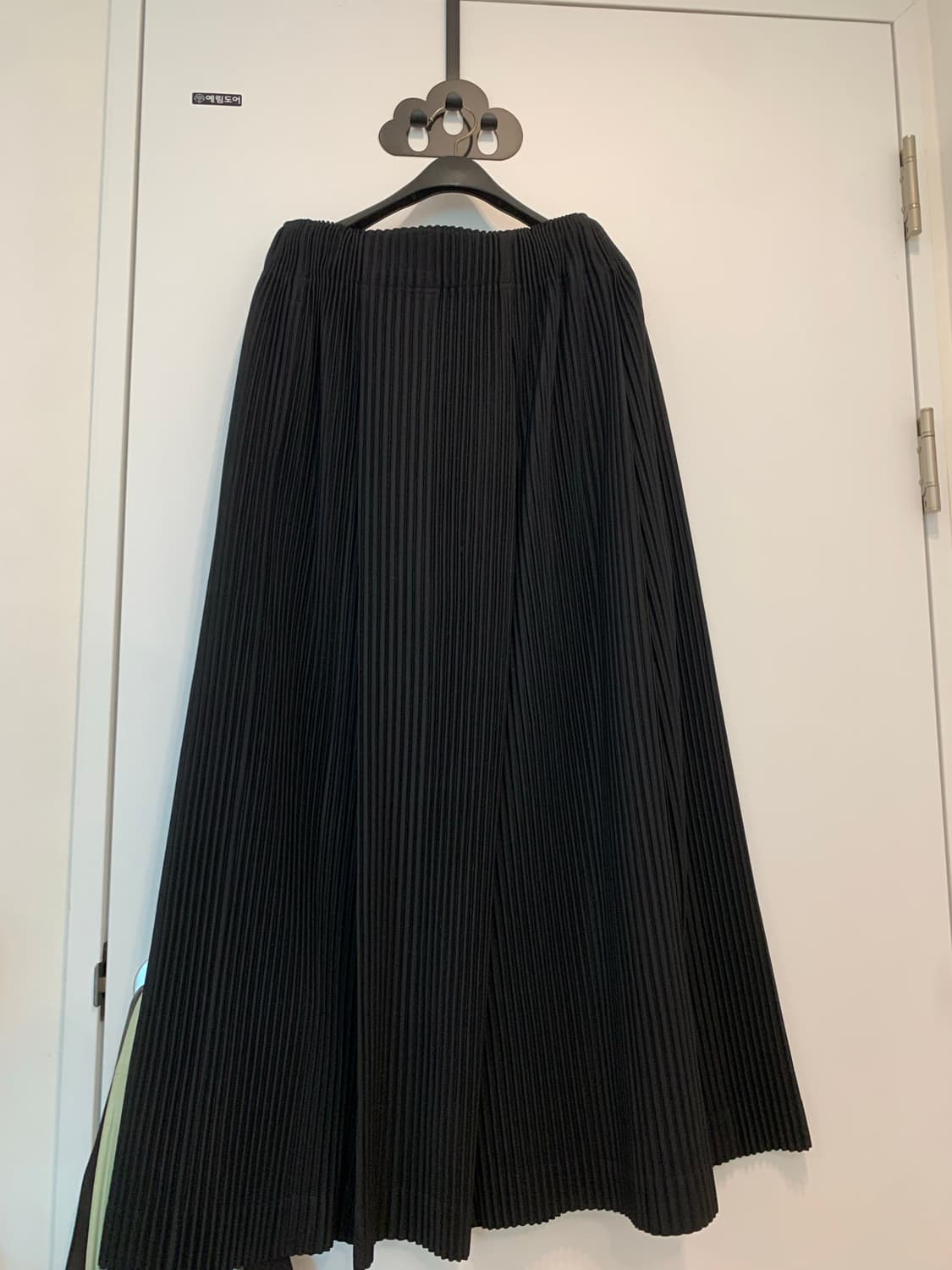 옴므플리세 하카마 팬츠 블랙 1 상품이미지2