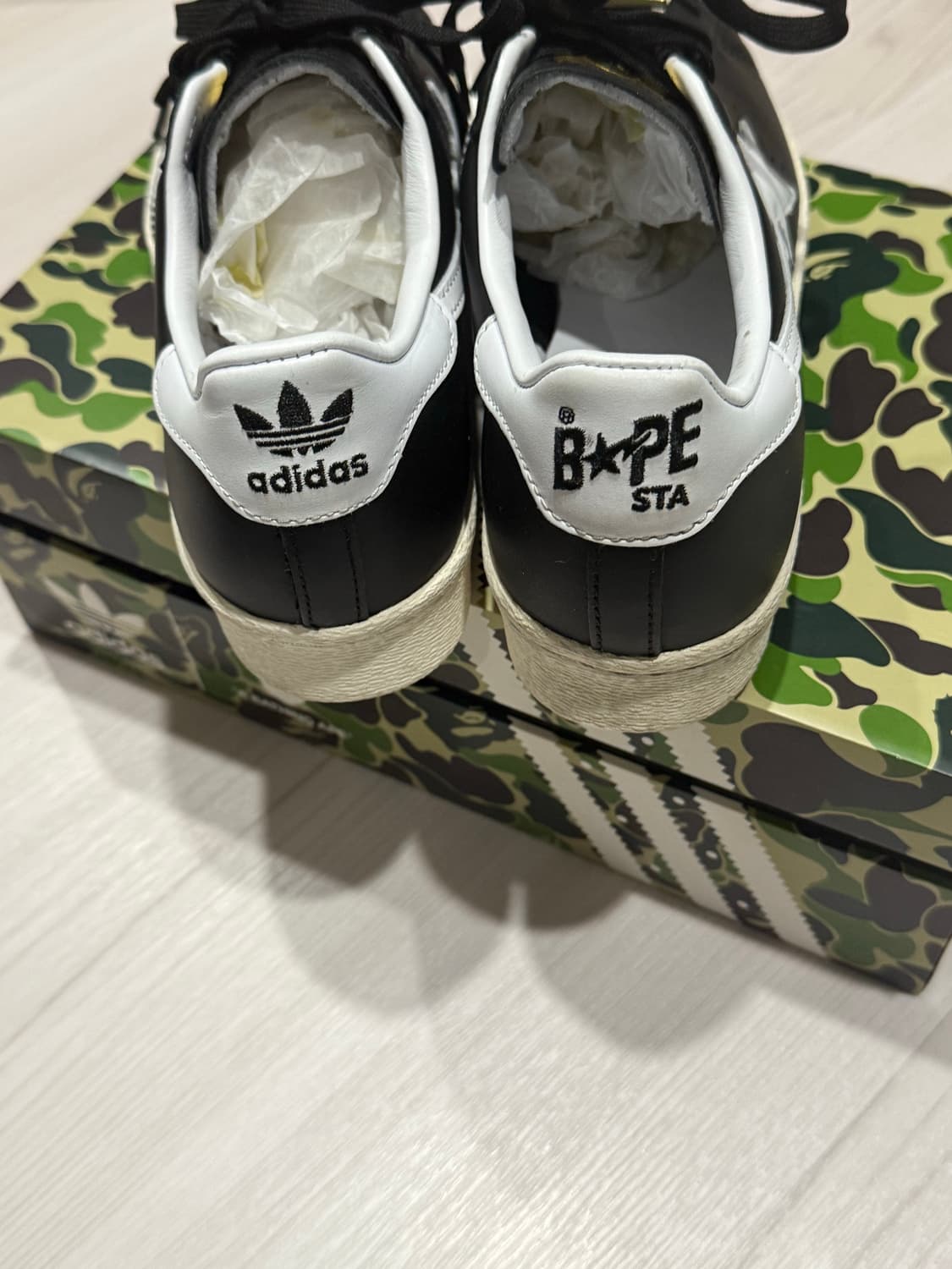 아디다스x베이프 슈퍼스타 245 상품이미지2