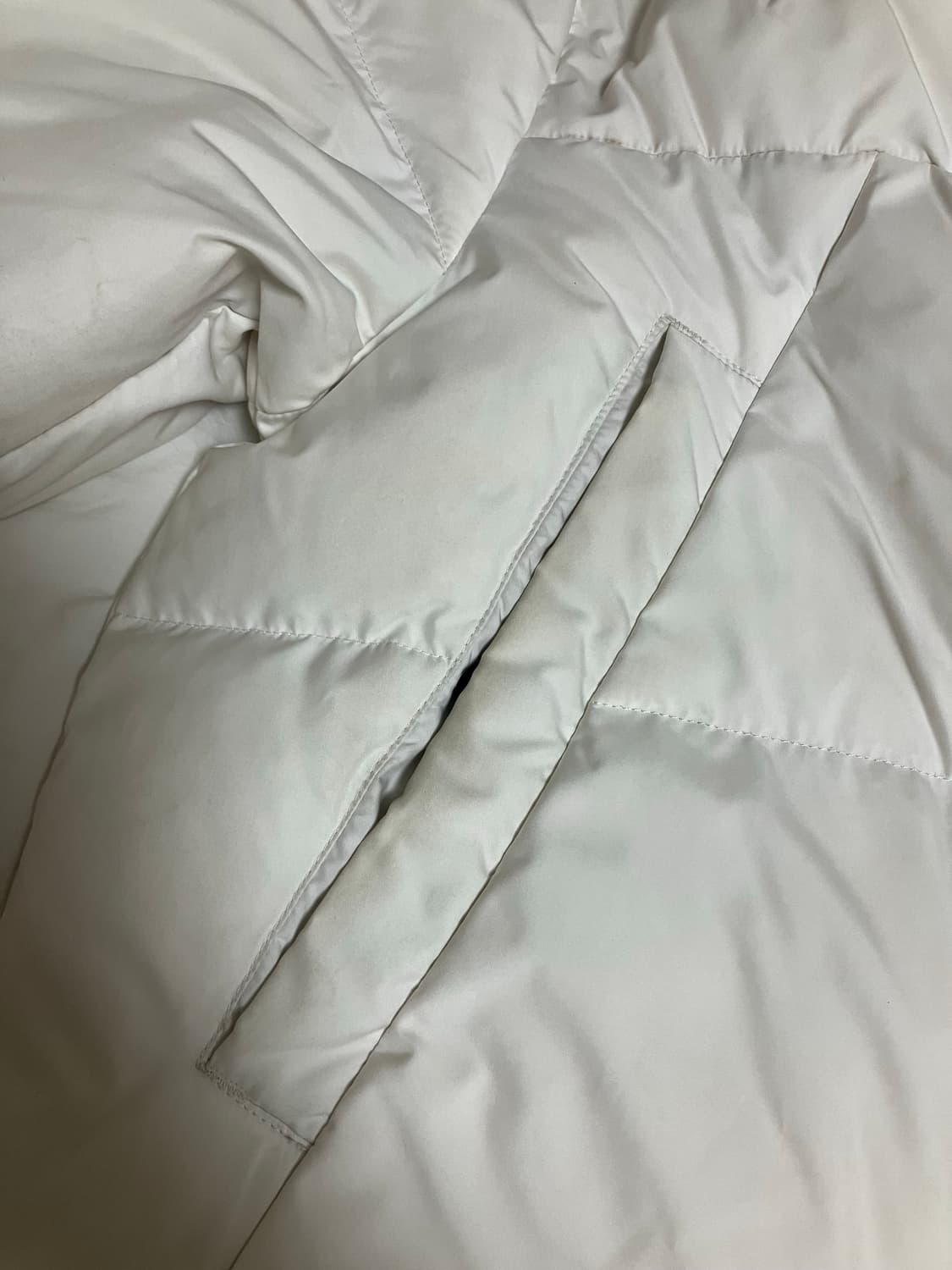 아디다스 삼선롱패딩 화이트 s 상품이미지3