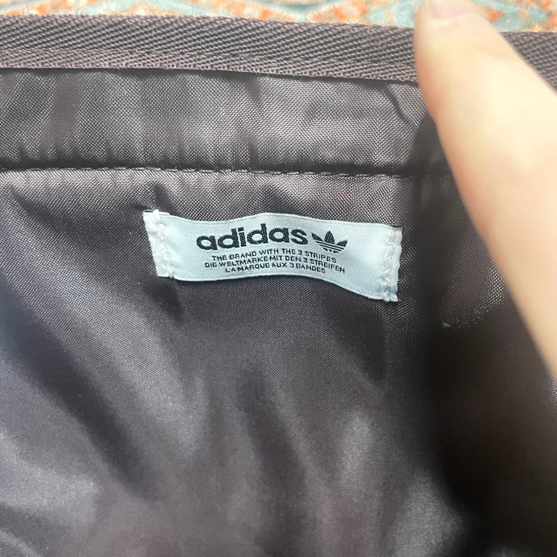 아디다스 오리지널 브라운 골덴 코듀로이 크로스백  상품이미지6