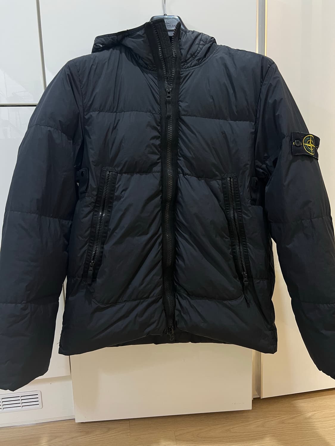 24fw 스톤아일랜드 크링클랩스패딩 105 (새상품급) 상품이미지1