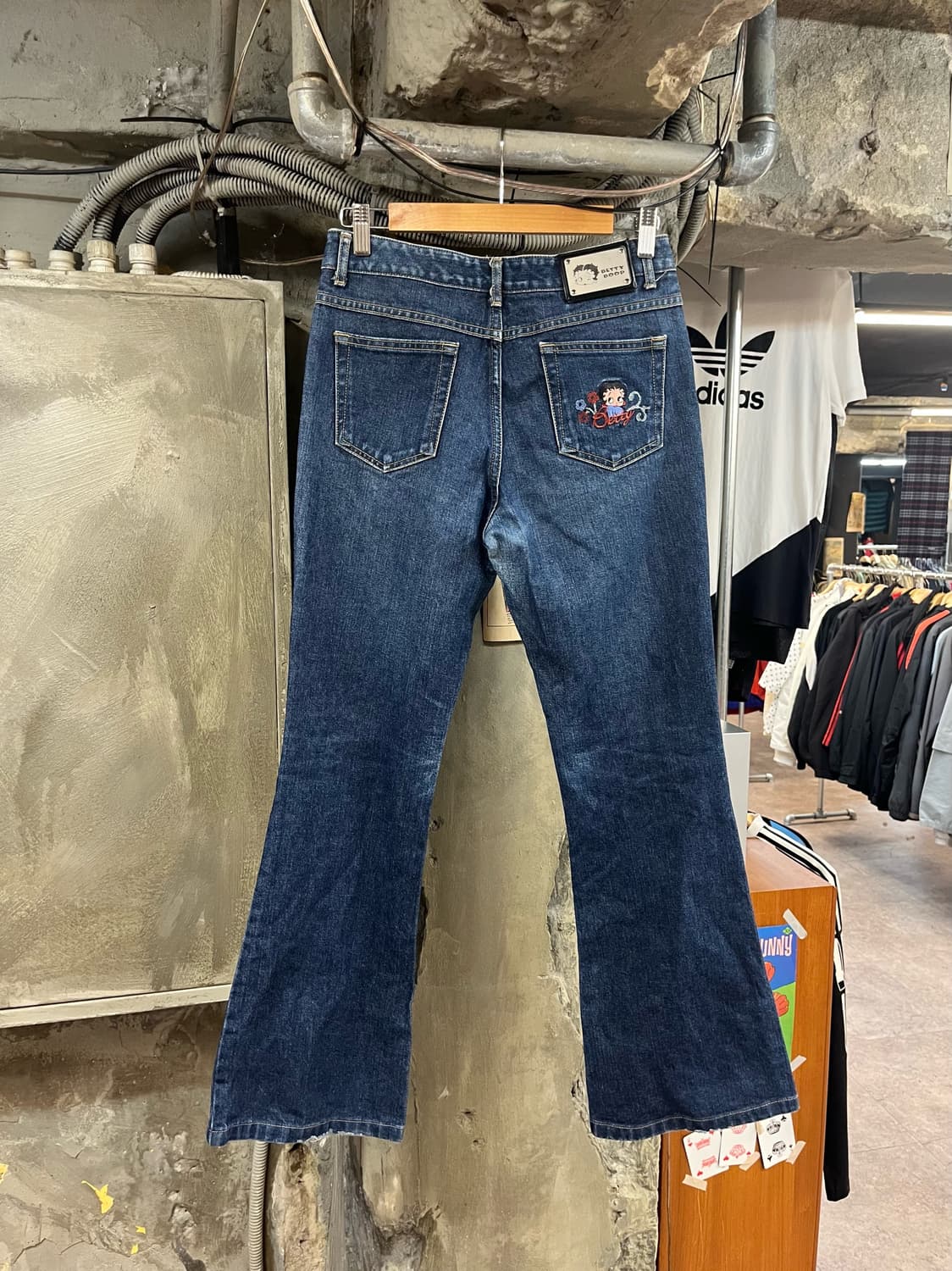 베티붑 자수 부츠컷 데님 팬츠 #csz2156 상품이미지3