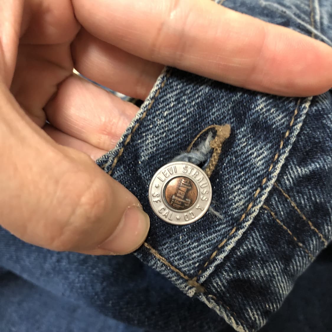 (29) 90's 리바이스 미국제 실버탭 루즈핏 중청 워시드 데님 상품이미지4