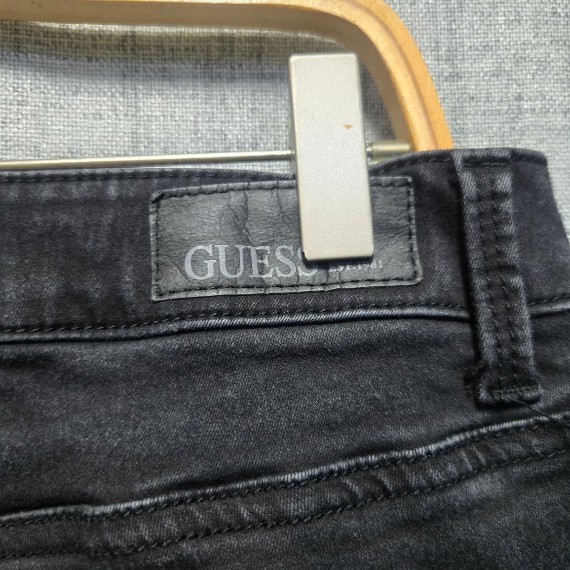 게스 여성 스판 부츠컷 데님 청바지  상품이미지5