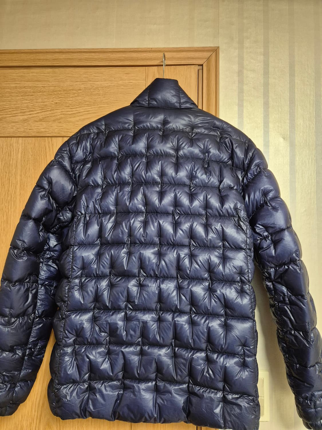 몽벨 제롬 필파워 1000 경량 구스 다운 패딩 팝니다 상품이미지2