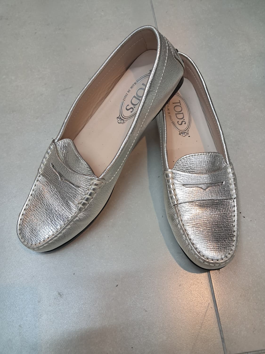TOD'S 실버 여성 로퍼 39 상품이미지4