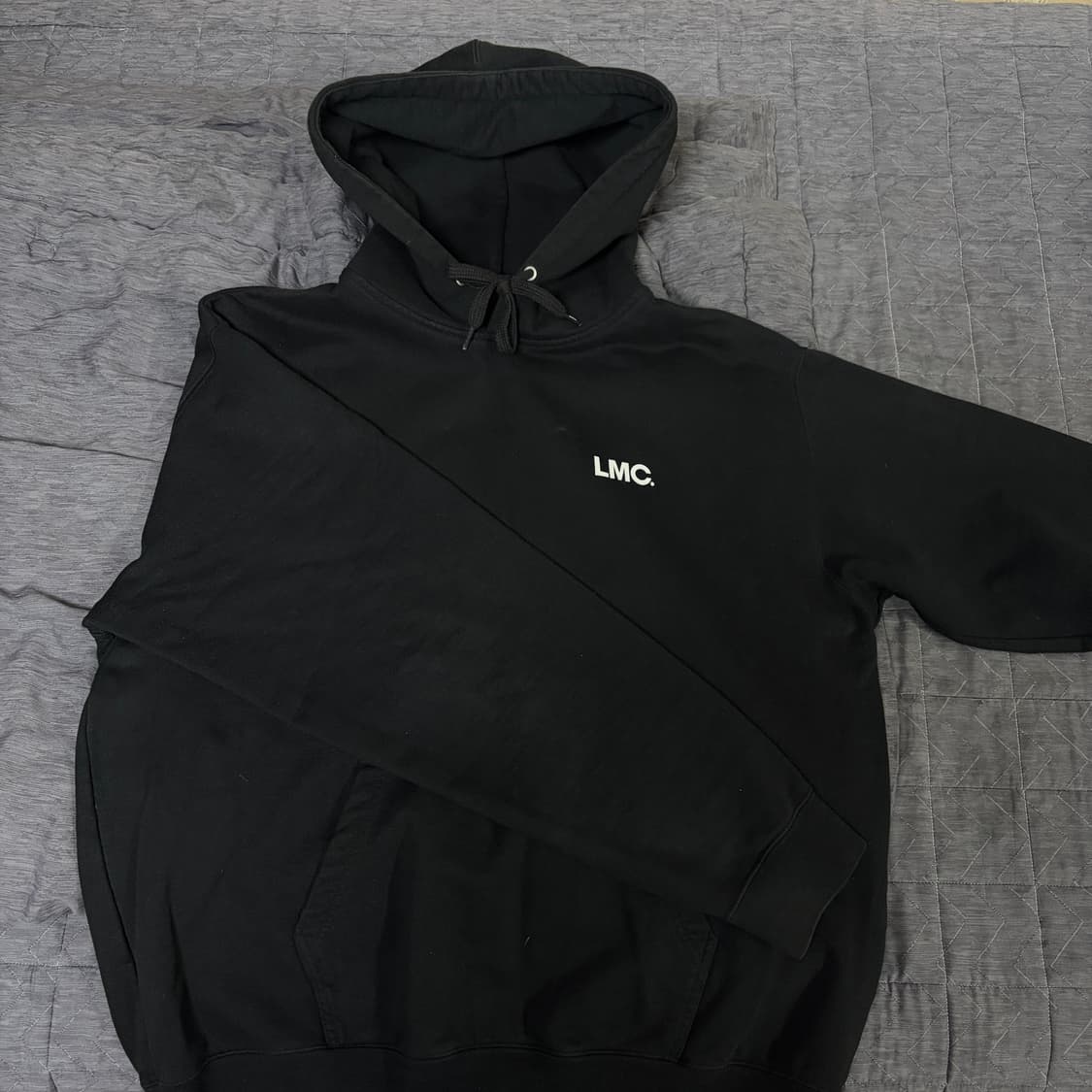LMC 블랙 후드티 상품이미지1