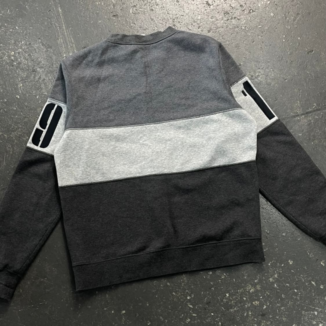 100 나이키 에어포스 맨투맨 상품이미지5