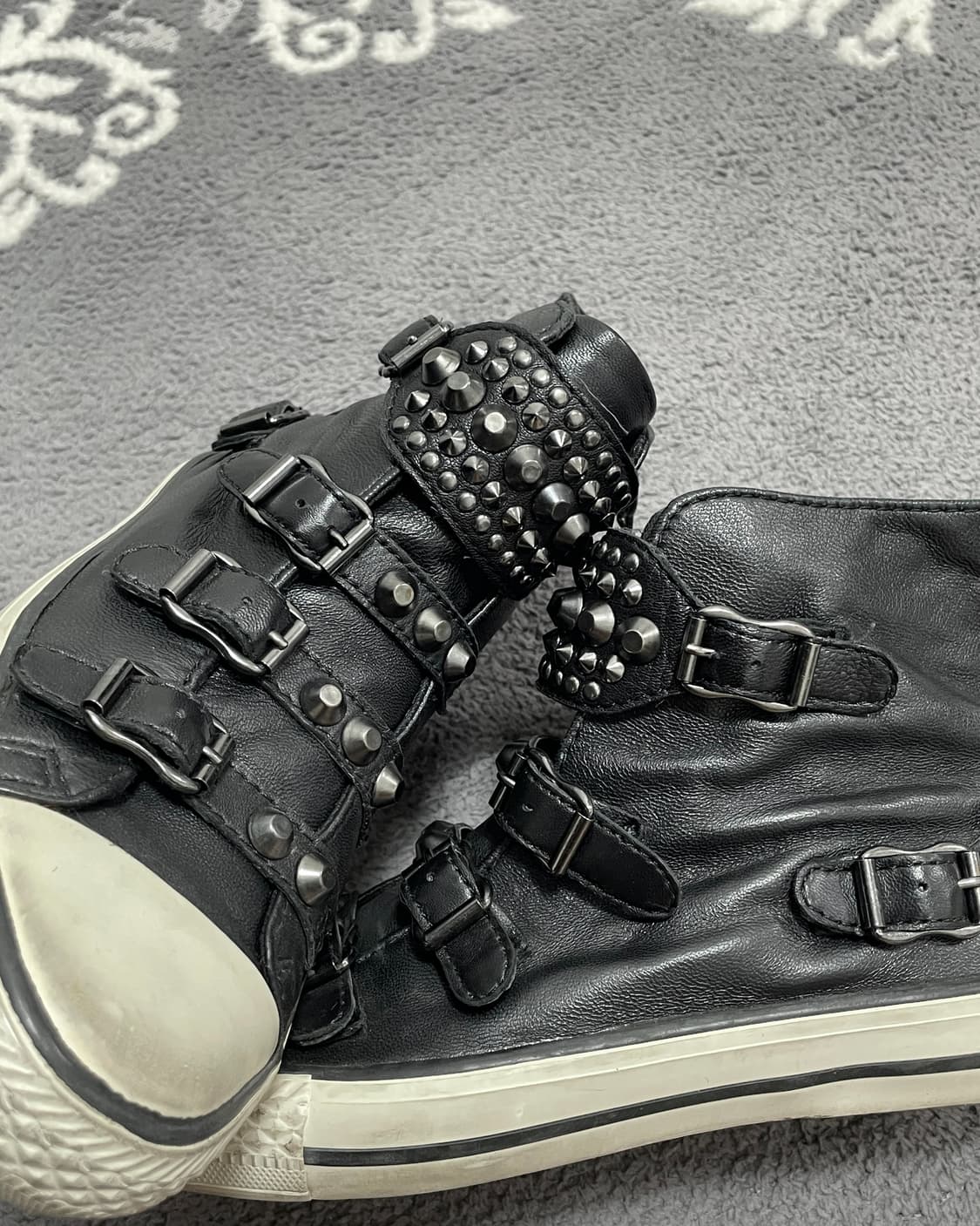 Ash Studded Leather High-Top Sneakers 상품이미지4