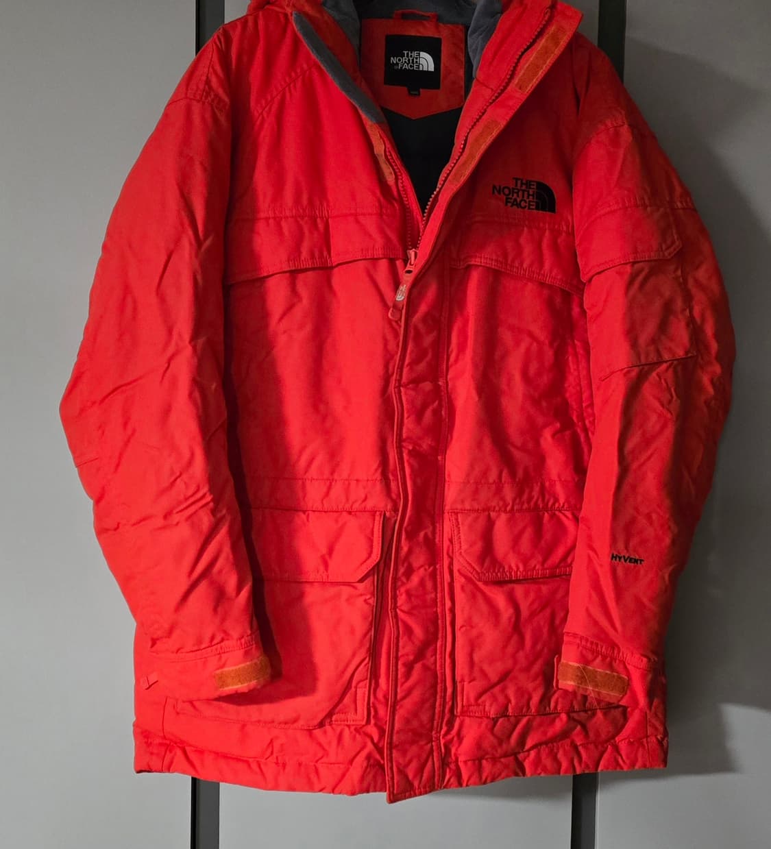 노스페이스 이콸루이트 구스다운 점퍼.
싸이즈 105~110 상품이미지2