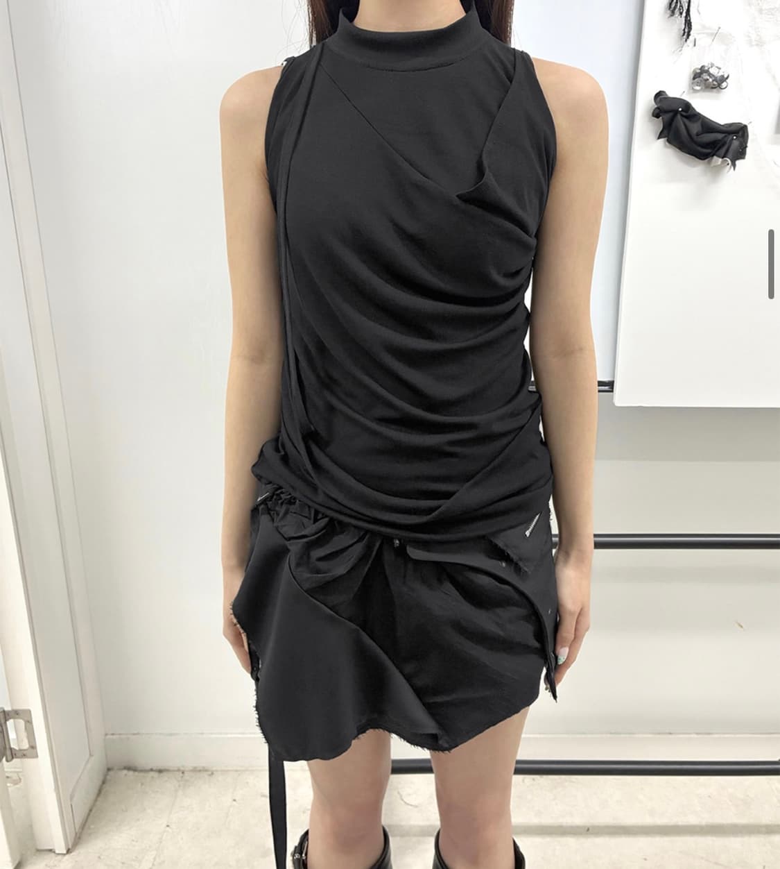 플레어업 Draped Sleeveless Top 상품이미지3