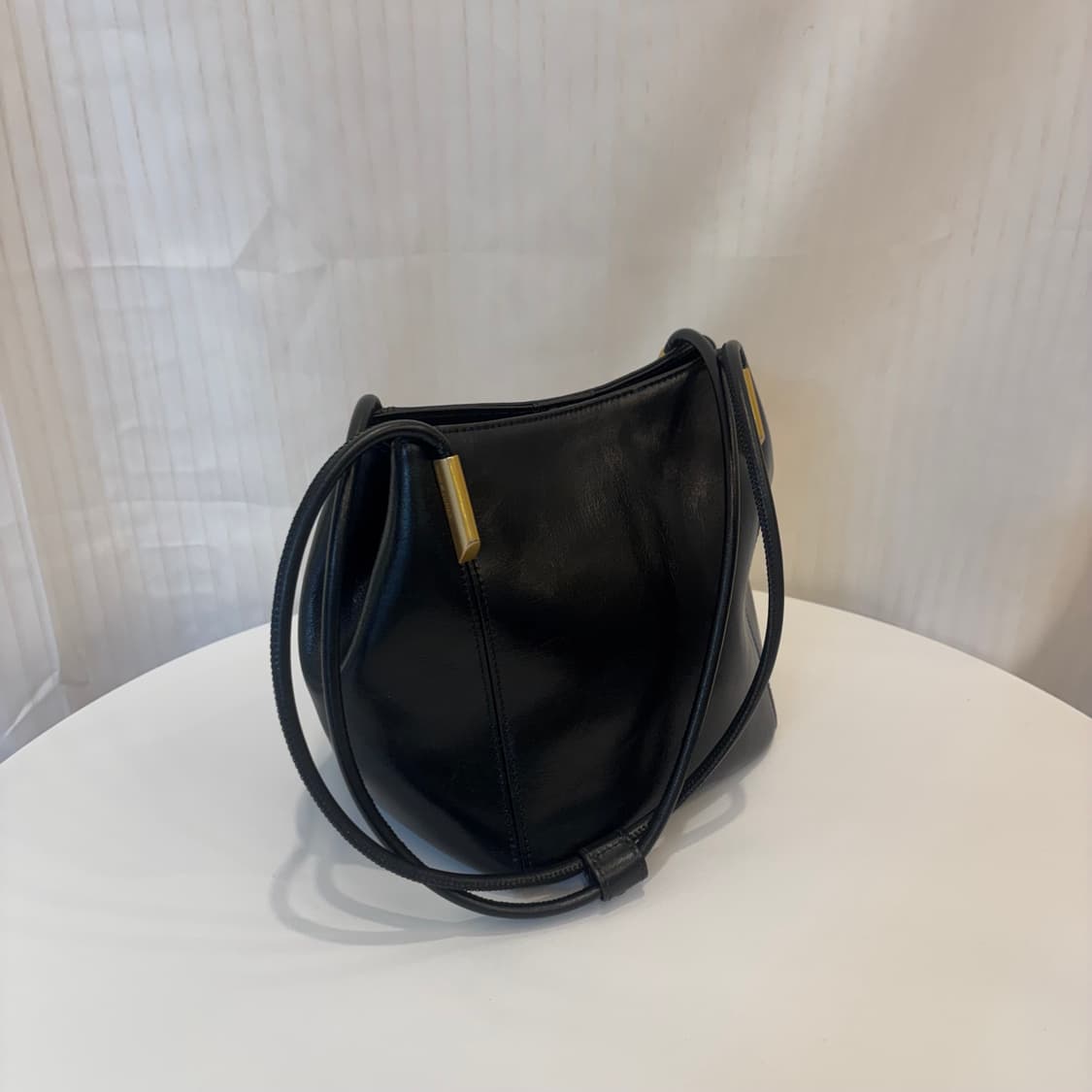 정품 아뜰리에드루멘 마룬 숄더백     상품이미지2