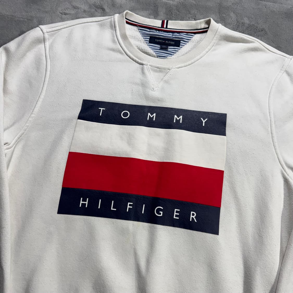 타미힐피거 빅로고 화이트 맨투맨 상품이미지2