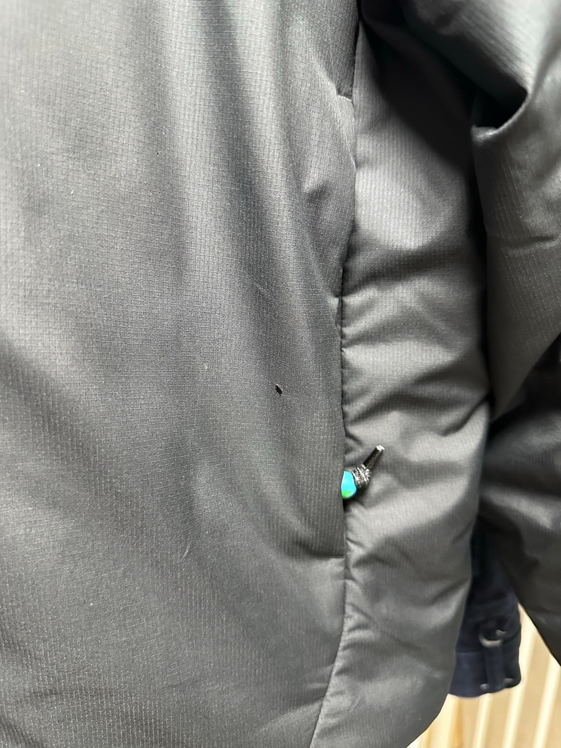 나이키 ACG 로프드 도프 패딩 블랙 우먼L 상품이미지4