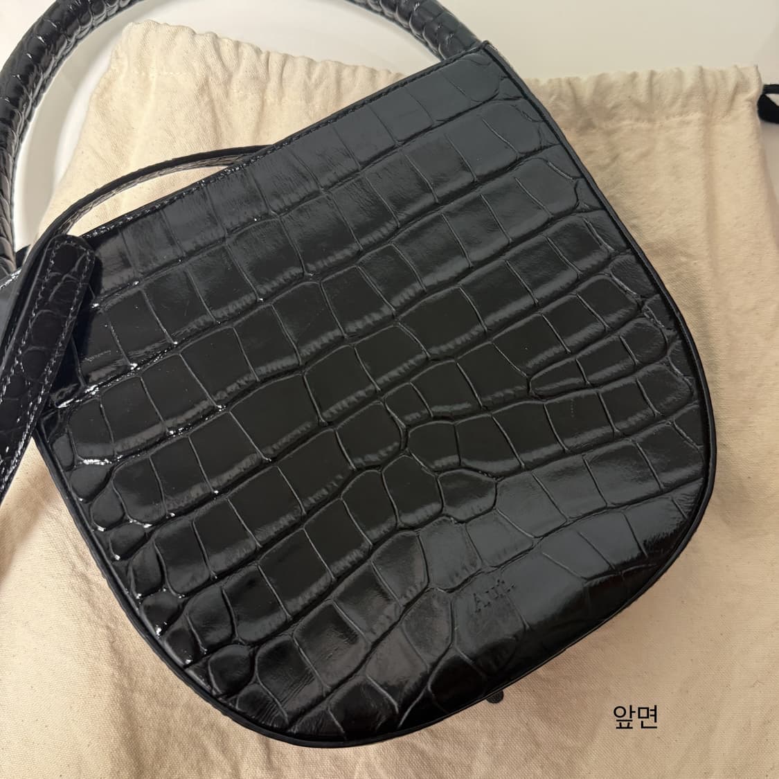 에이유트 커브백 크로스백 상품이미지2