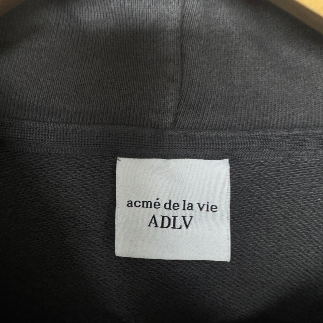 아크메드라비 아치로고 후드 상품이미지3