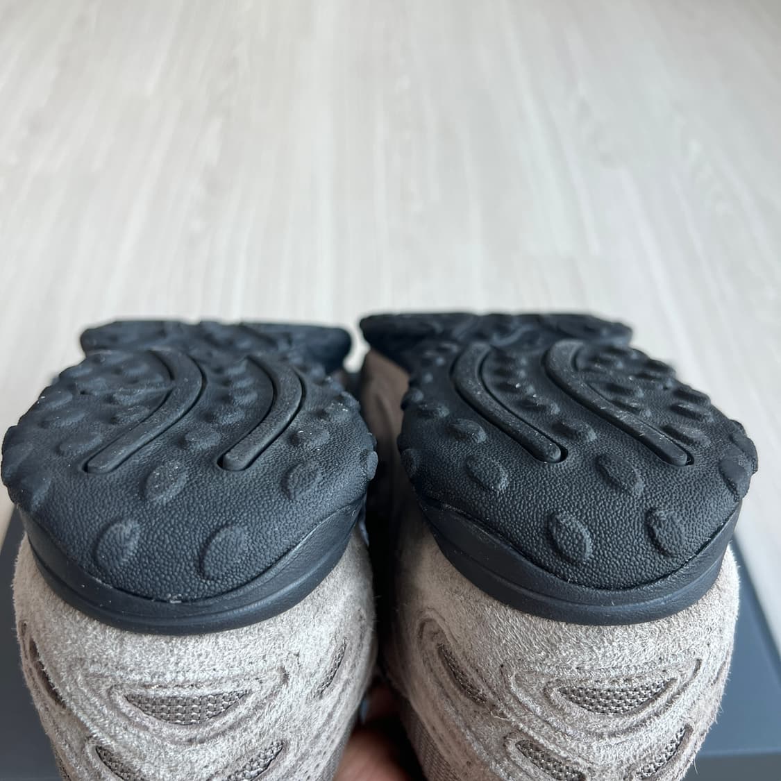 275 뉴발란스 204L 스웨이드 브라운 블랙 상품이미지5