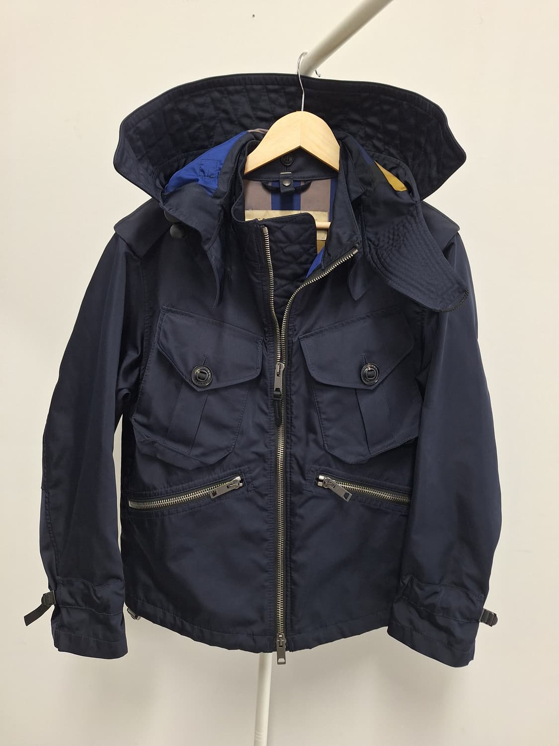 버버리 봄버 후드 자켓 상품이미지1