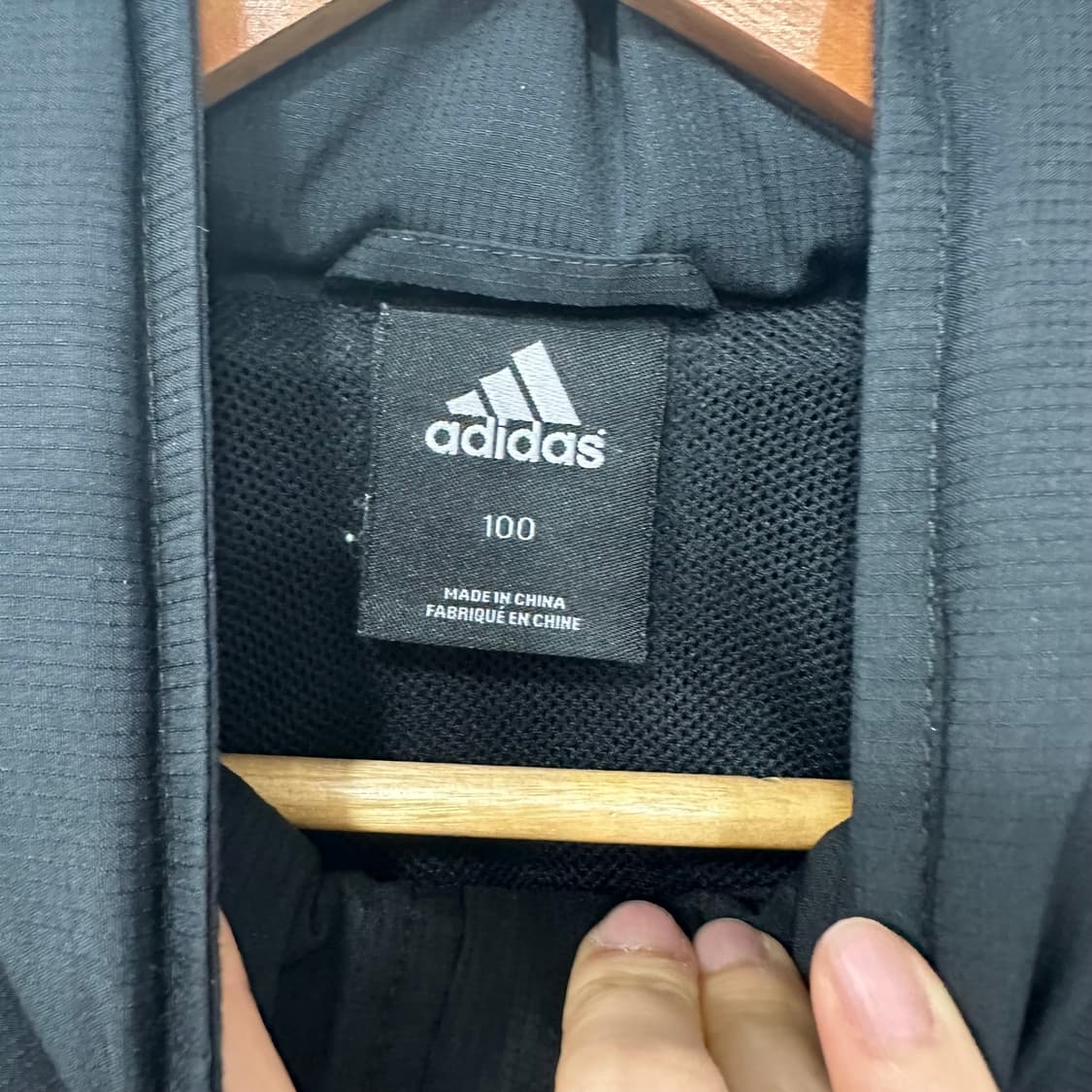 아디다스 레알마드리드 바람막이 상품이미지3