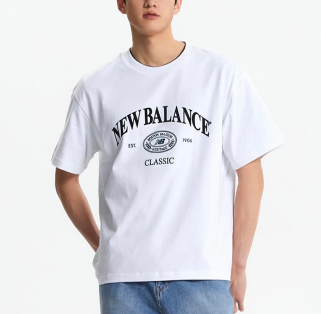 [새상품] 뉴발란스 UNI 헤리티지 반팔티 화이트 XS 상품이미지2