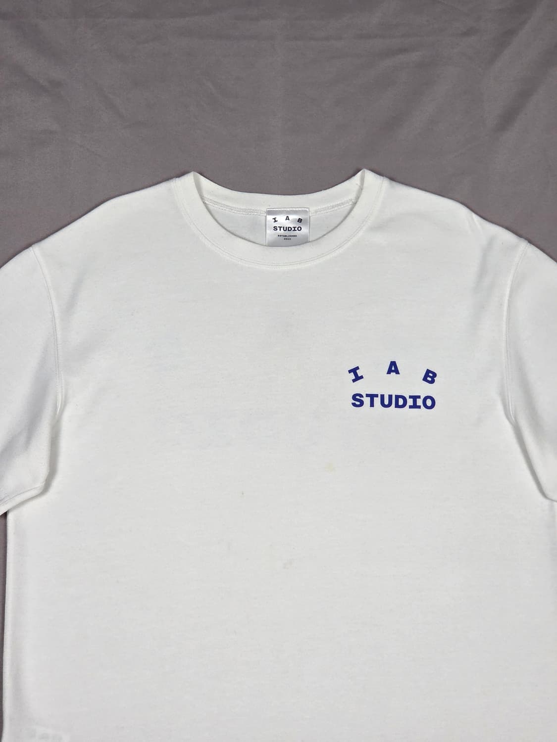 [아이앱 스튜디오] 10주년 로고 반팔 티셔츠 | S00103 상품이미지2