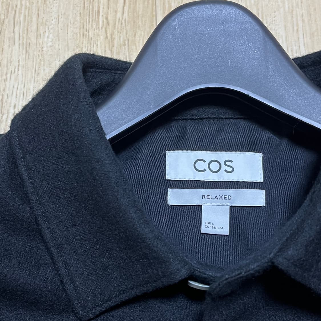 [L] COS 코스 릴렉스드 보일드 울 오버 셔츠 블랙 상품이미지5