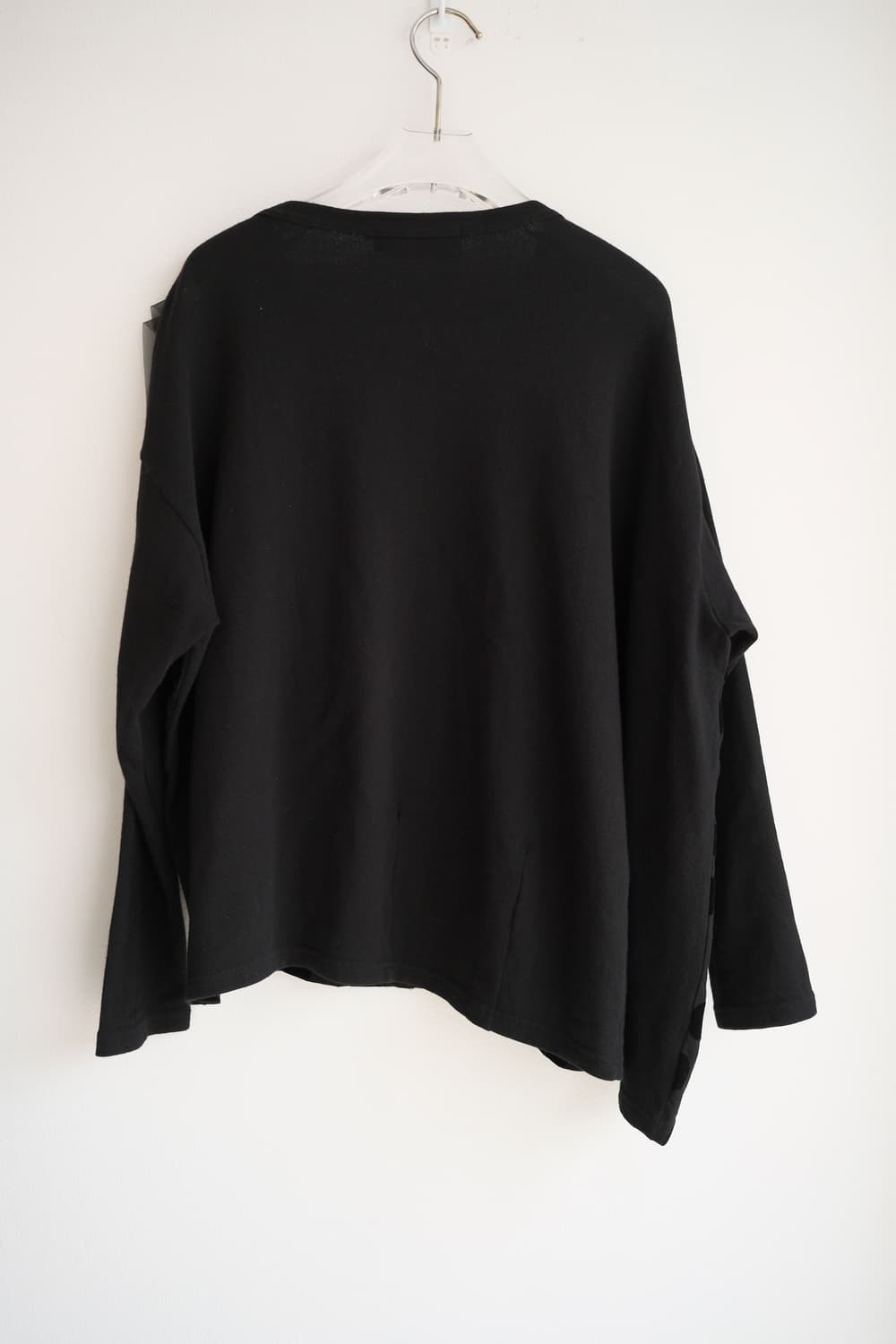 Frill velvet dot asymmetric button top 상품이미지9