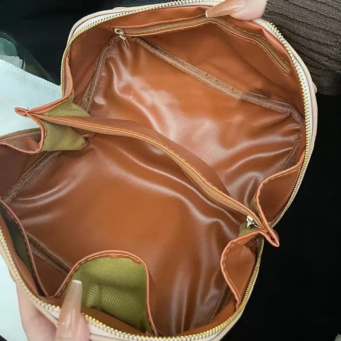 샤넬 블랙 파우치백 상품이미지3