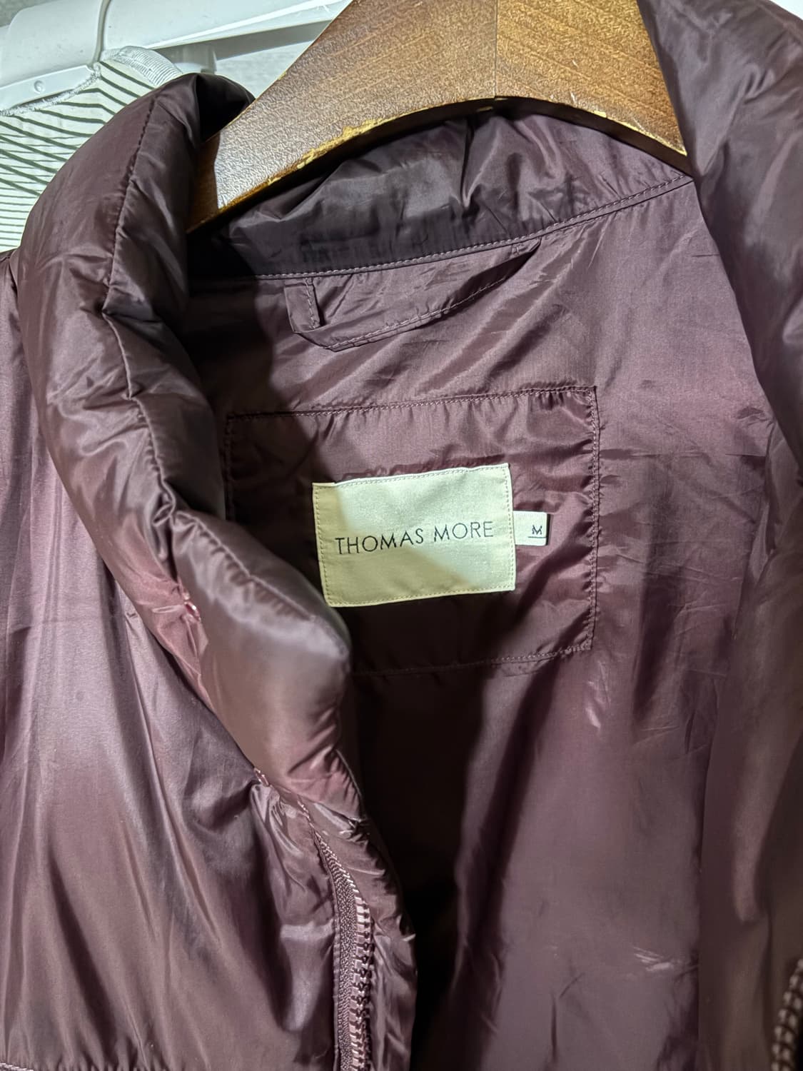 급처!)토마스모어 다운 베스트 m(l~xl로 생각하시면 됩니다) 네고가능 상품이미지3