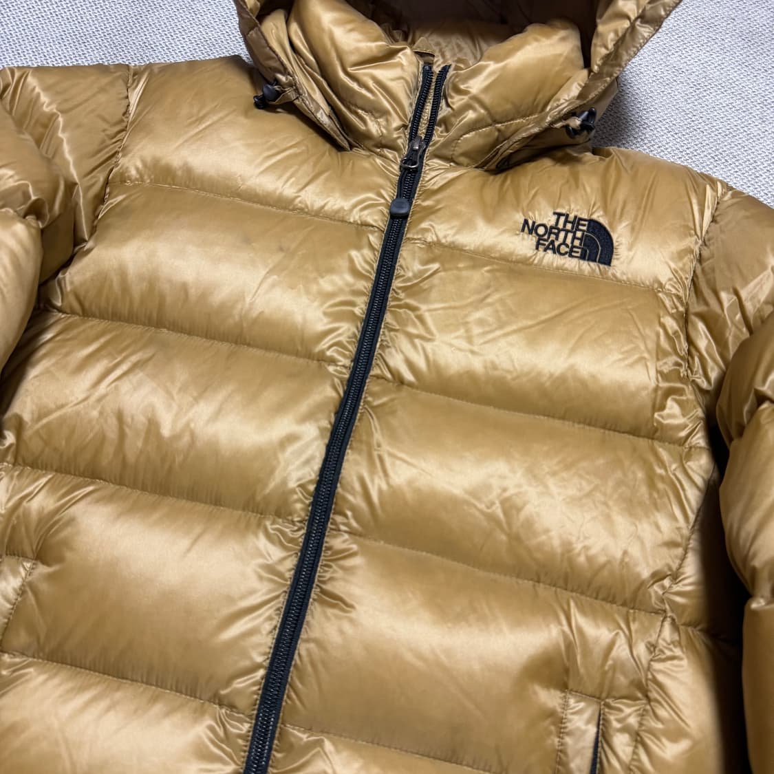 노스페이스 700 구스다운 유광 패딩 상품이미지3