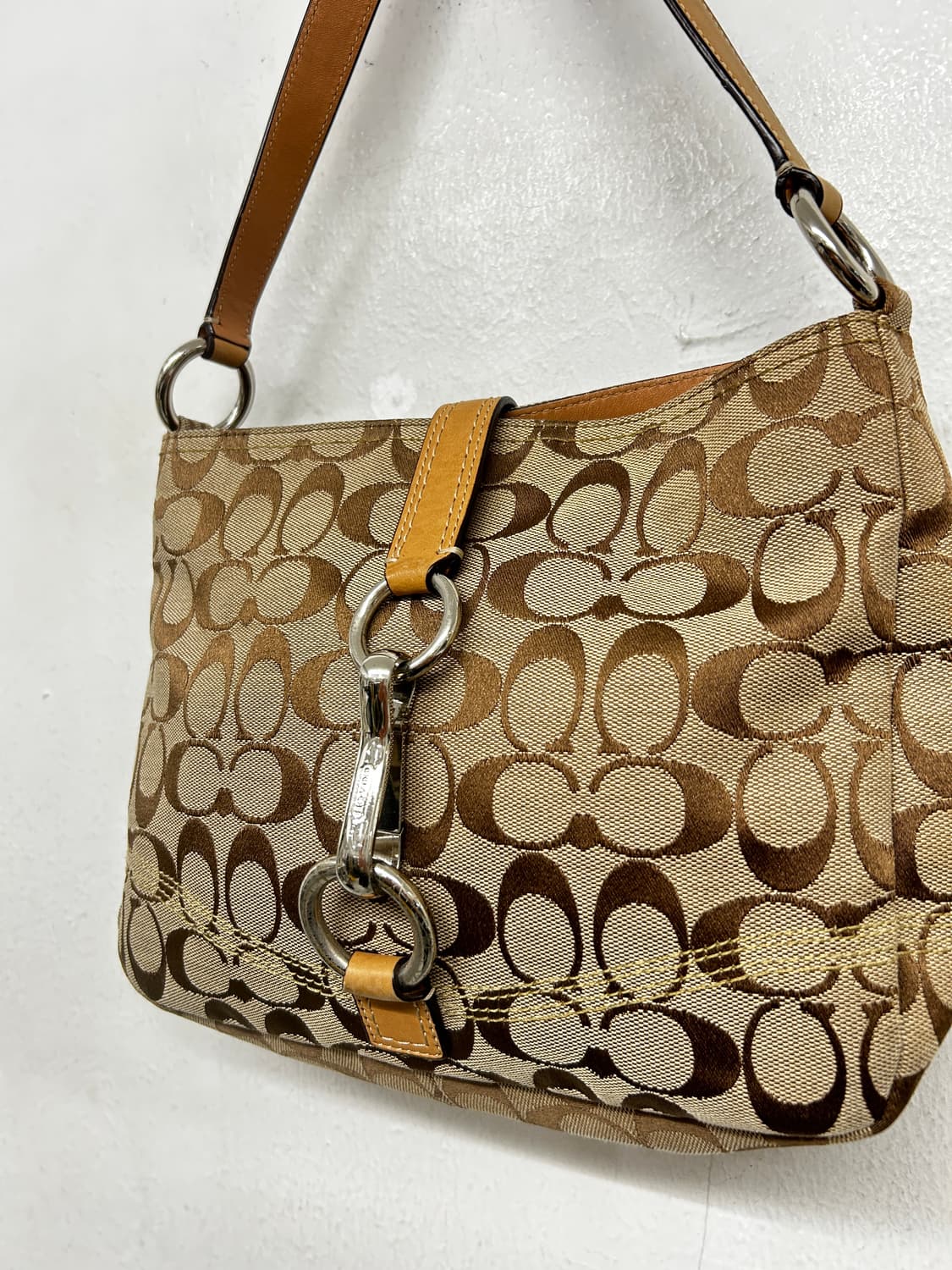 Y2K 코치 시그니처 숄더백 상품이미지2