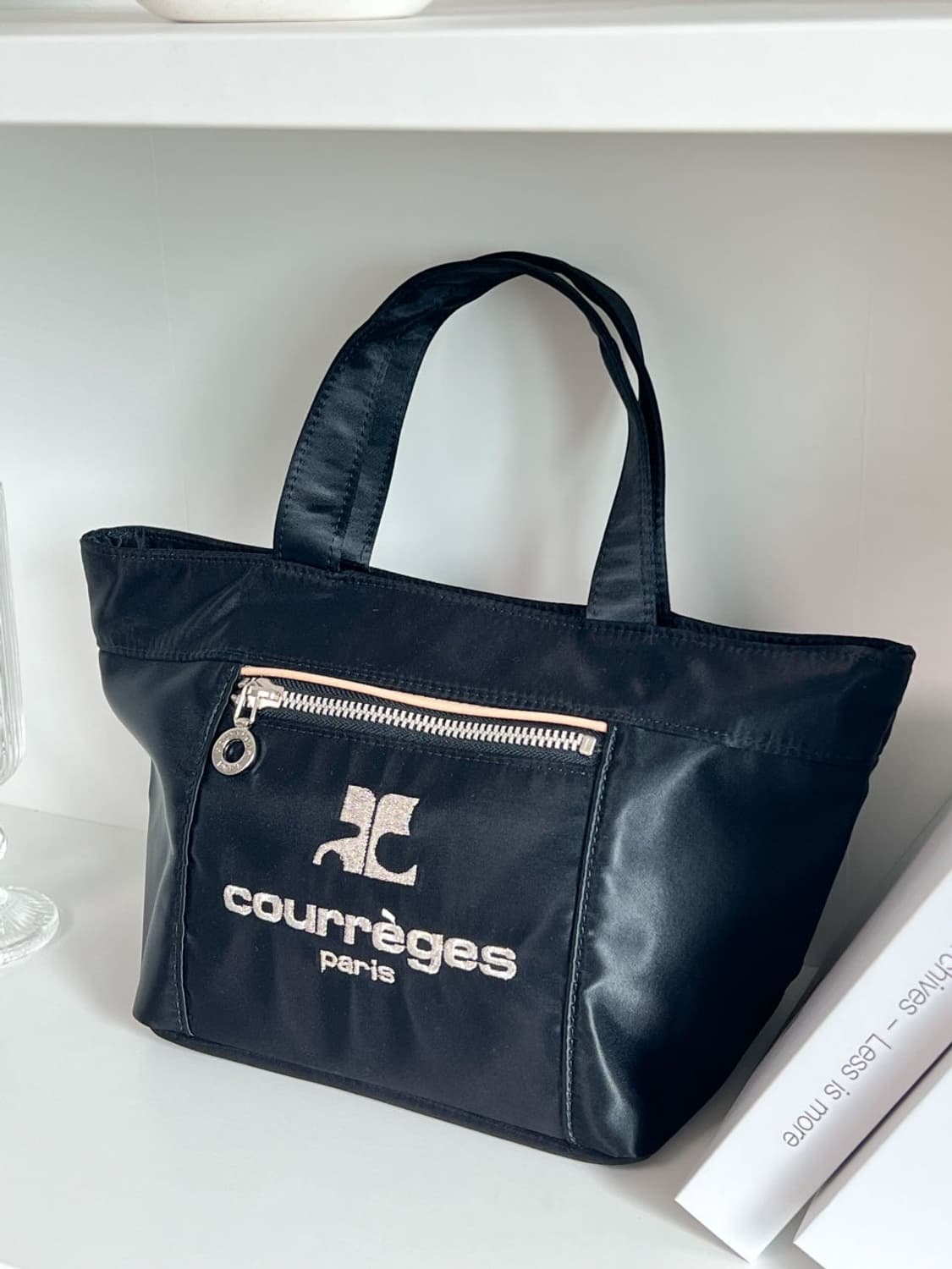 courreges / 꾸레쥬 블랙 레터링 포코노 토트백 상품이미지5