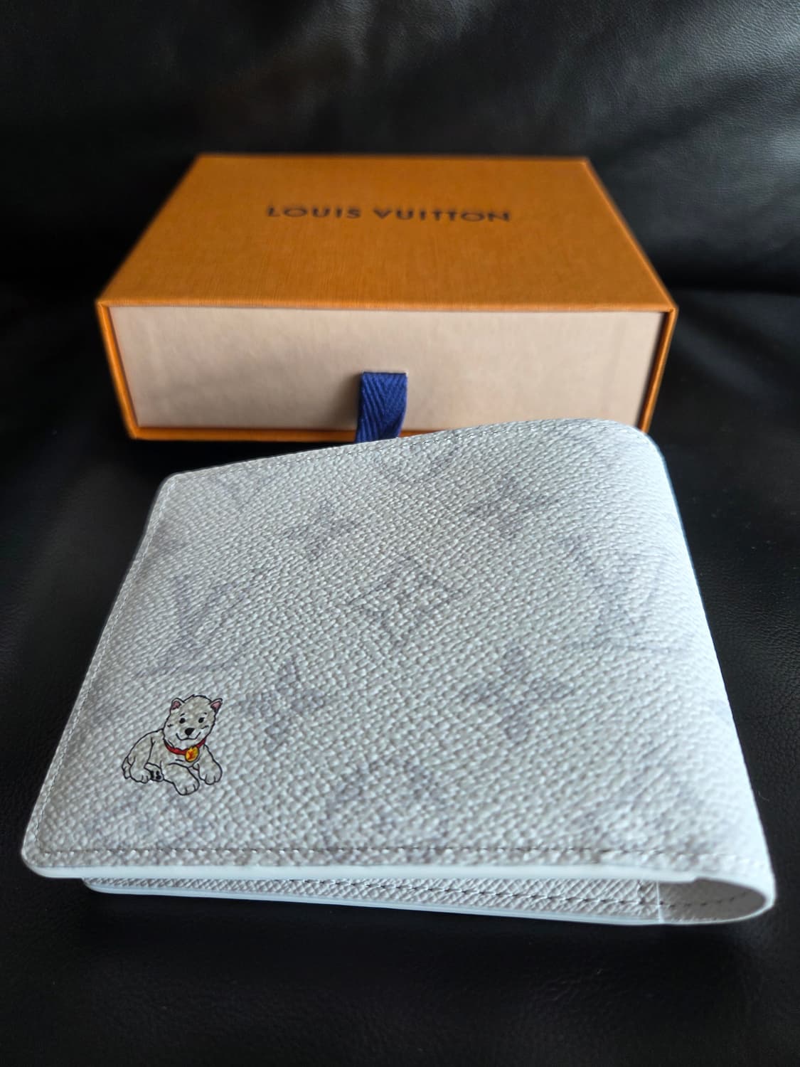 루이비통 한국 한정 강아지 반지갑 상품이미지1