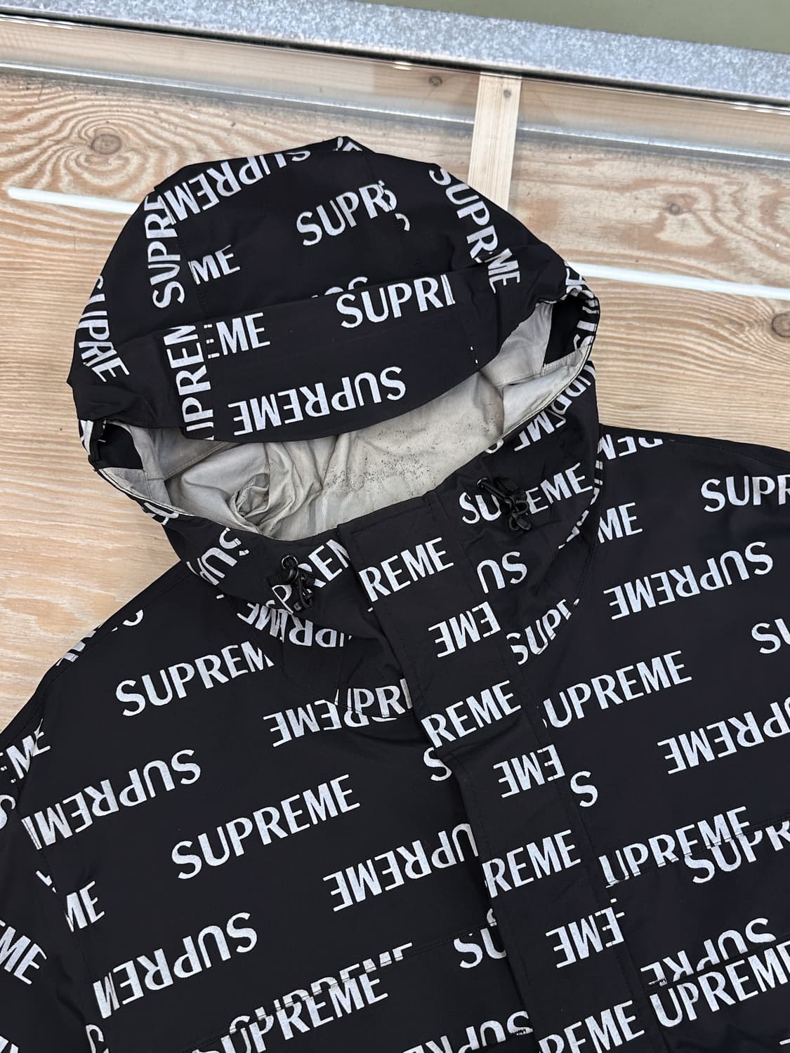 슈프림 16FW 리플렉티브 리핏 테이프 심 자켓 상품이미지7