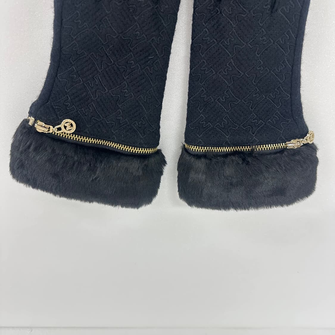 METROCITY 메트로시티 시그니처 패턴 여성 털장갑 (스마트폰터치) 상품이미지3