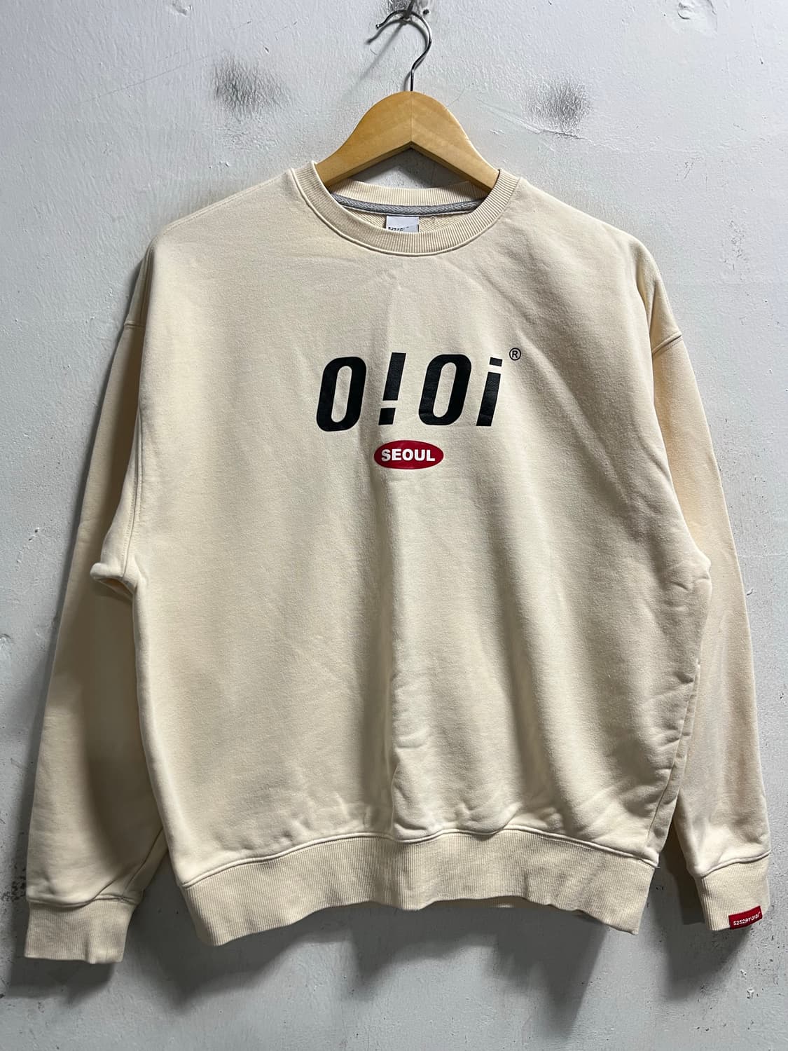 95-100 OiOi 루즈핏 맨투맨 정품 상품이미지1