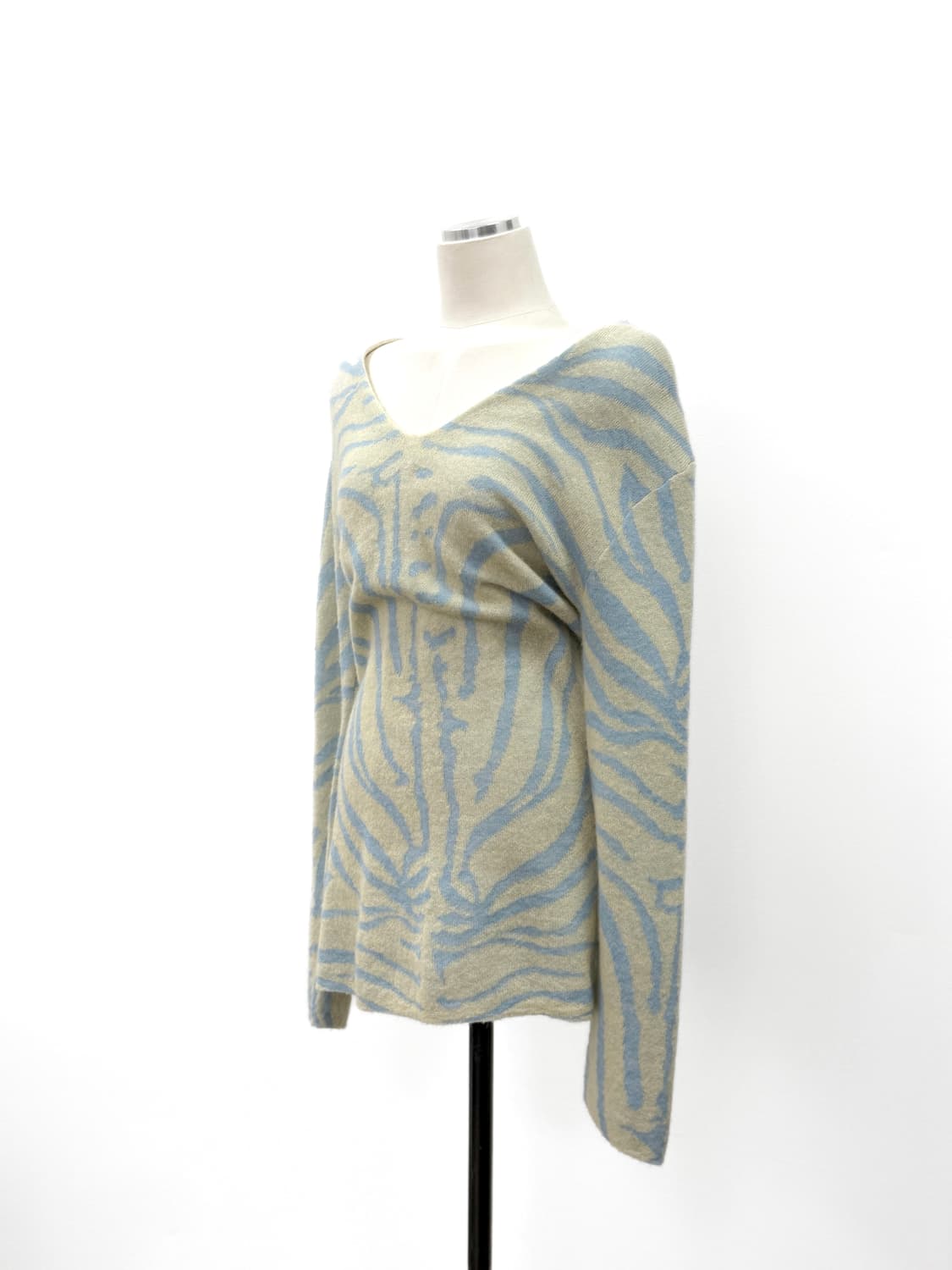 까르벵 Zebra 패턴 모헤어 블렌드 니트 상품이미지2