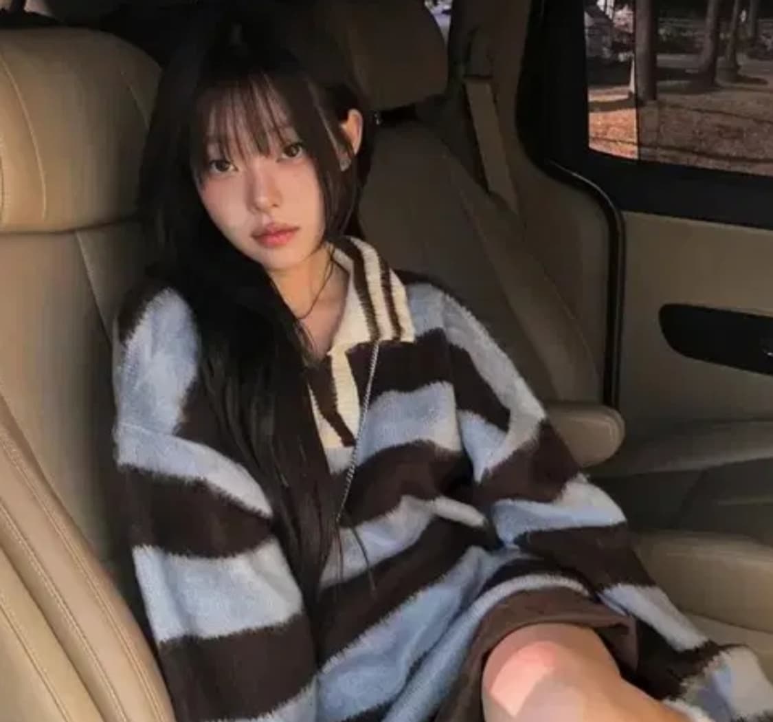 스트라이프 오버 니트 상품이미지1