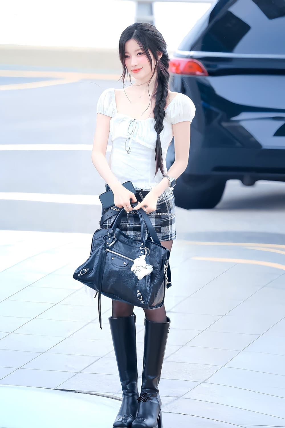 베이비몬스터 아사 착용 루루서울 loulouseoul 퍼프 블라우스 상품이미지2