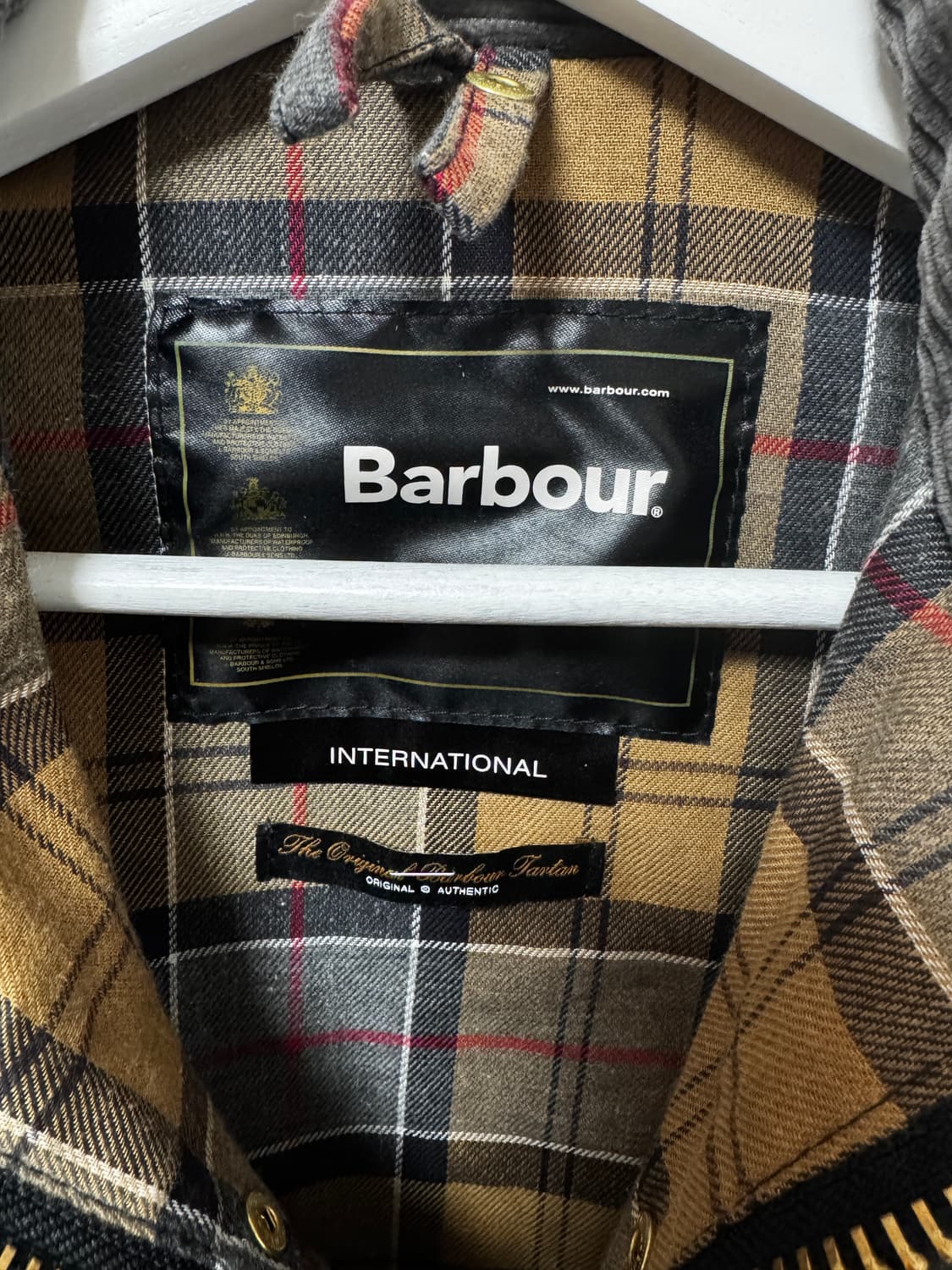 바버 인터내셔널 비왁스 코튼 자켓 네이비 상품이미지4