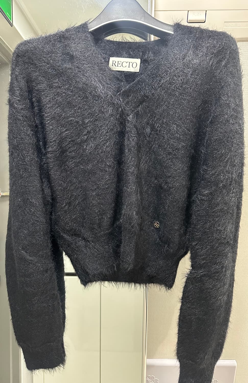 렉토 여성 블랙 크롭 니트 상품이미지3