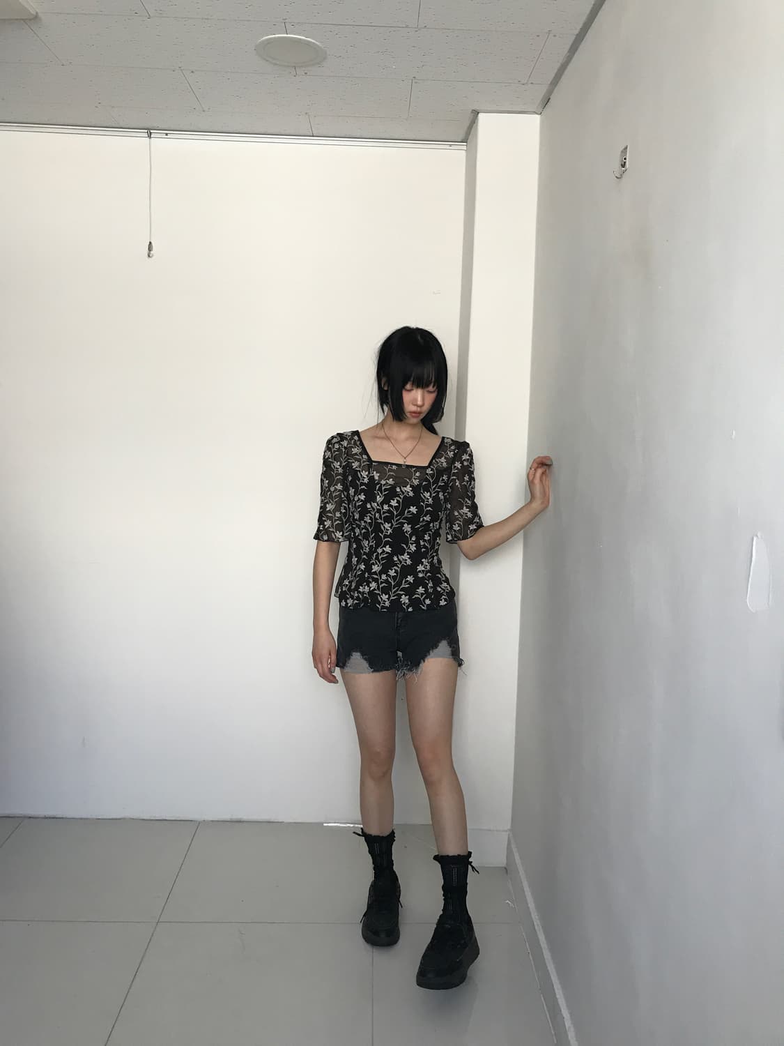 Back v corset blouse 상품이미지10