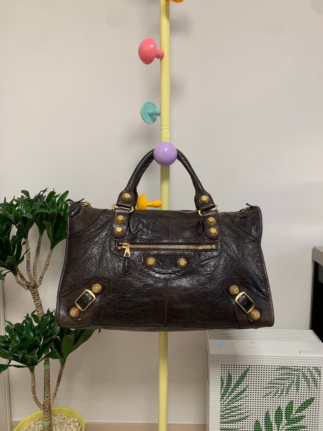 발렌시아가 클래식 모터백 엔틱브라움 상품이미지1