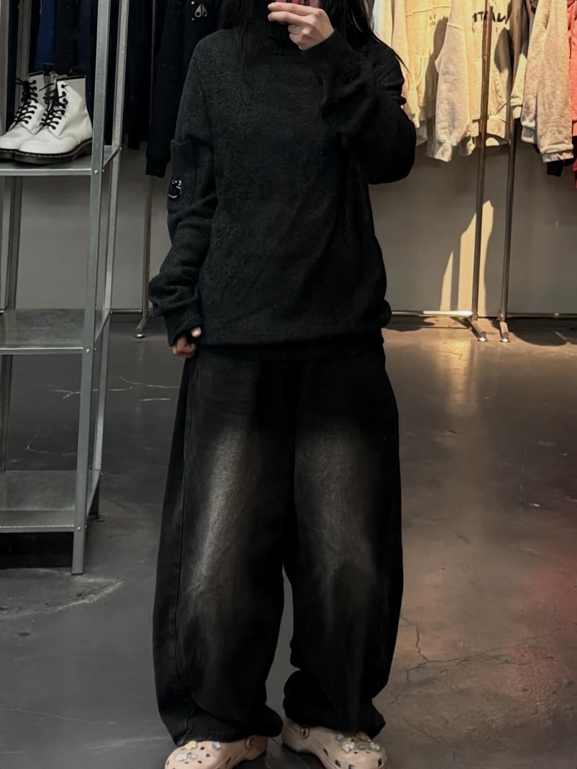 CP 컴퍼니 렌즈 딥 차콜 모 터틀넥 니트 A3597 상품이미지1