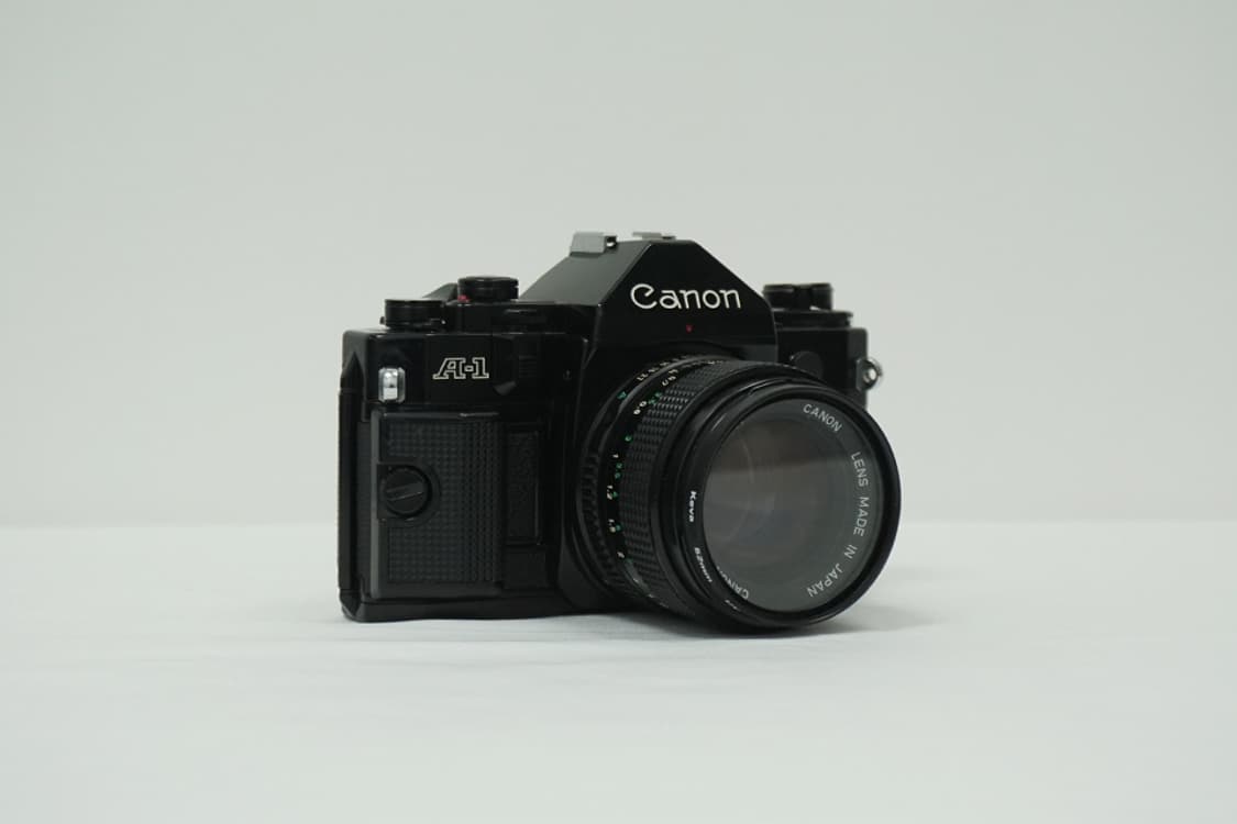캐논 빈티지 필름카메라 A1 50mm f/1.4 블랙바디 상품이미지1