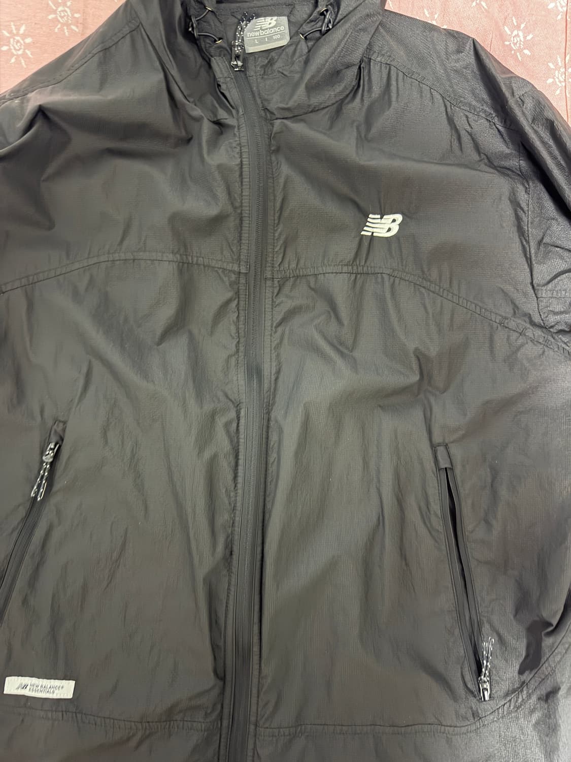뉴발란스 우븐 러닝 바람막이 L사이즈  새상품급 판매 상품이미지3